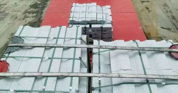 朔州 芝麻白仿形加直形路沿石出货日常