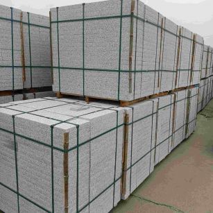 朔州 白麻花岗岩石材荔枝面地铺石（300*600*50）