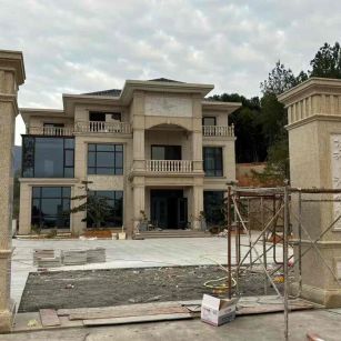 朔州 黄金麻花岗岩别墅雕花外墙干挂配上门口雕花罗马柱