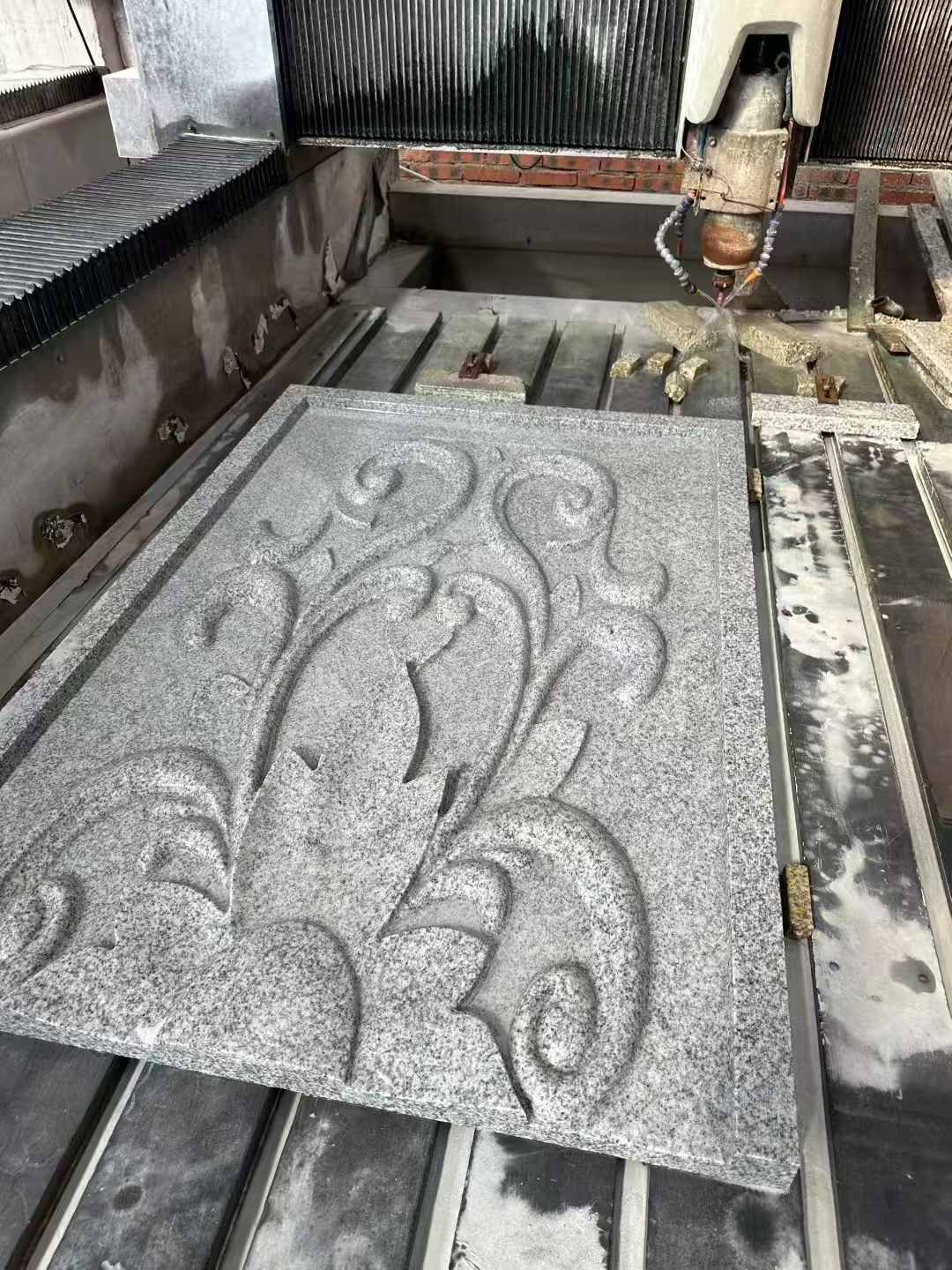 朔州 白麻别墅干挂雕花板