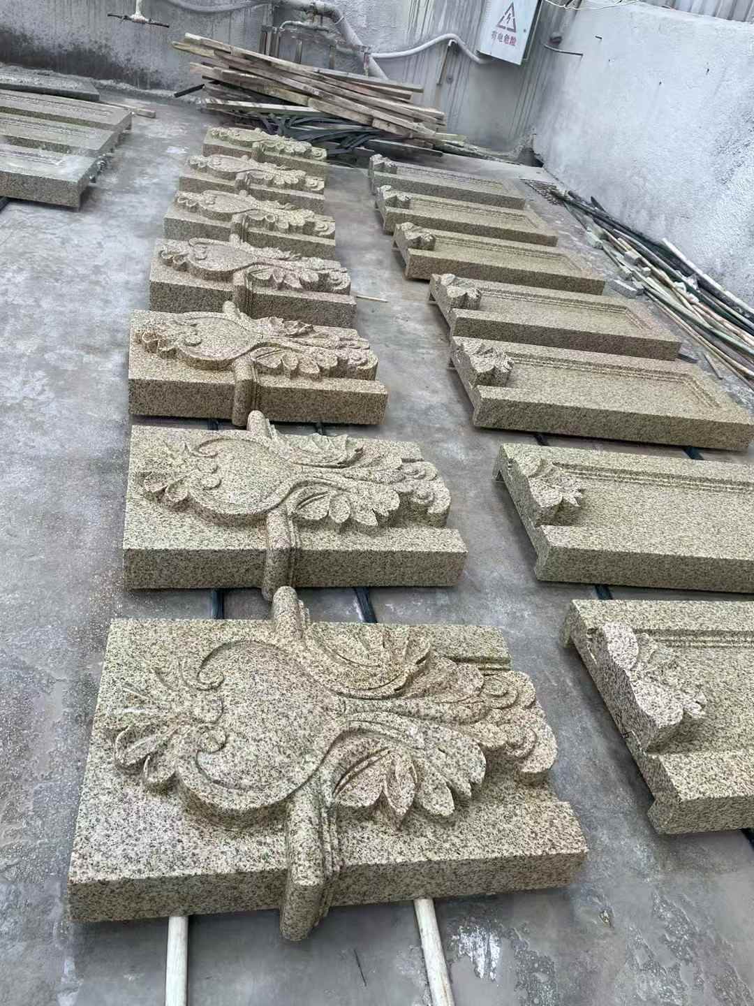 朔州 黄金麻花岗岩别墅外墙雕刻板