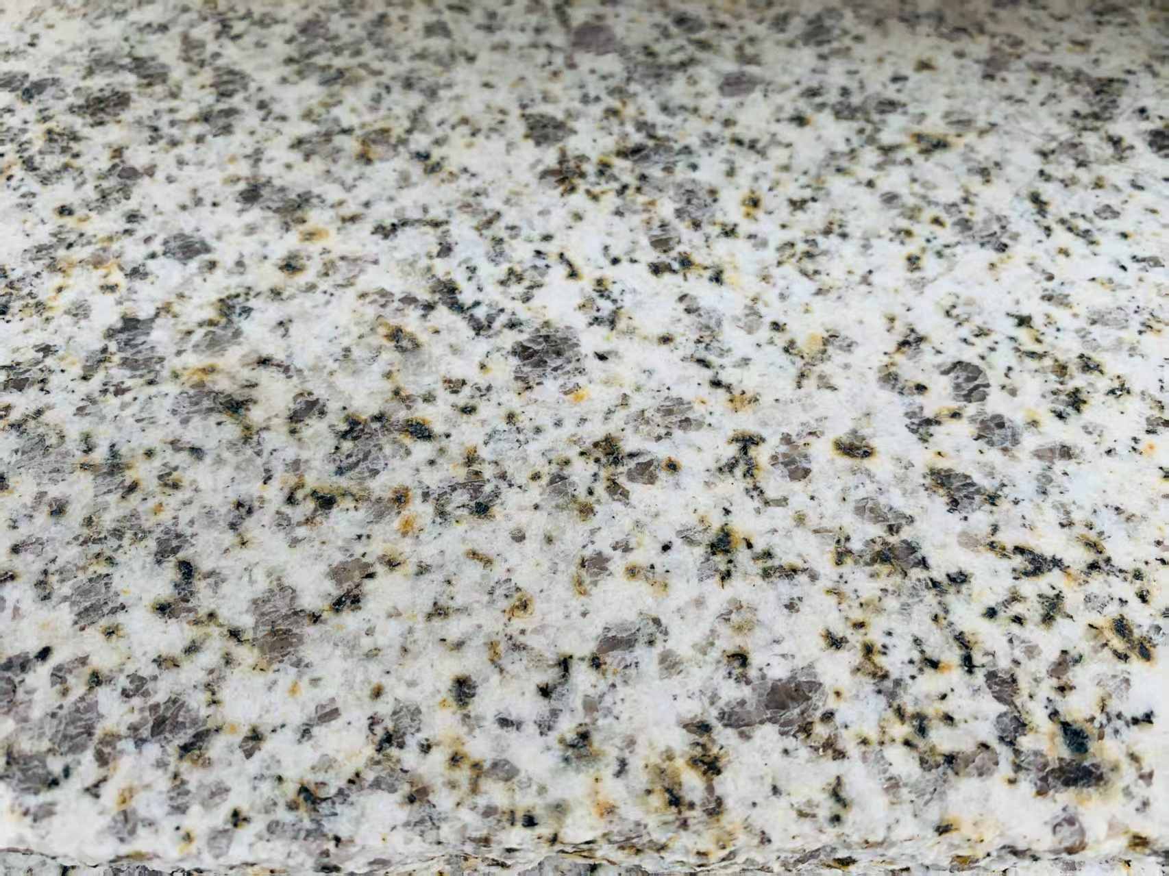 朔州 黄金麻花岗岩石材浅黄光面