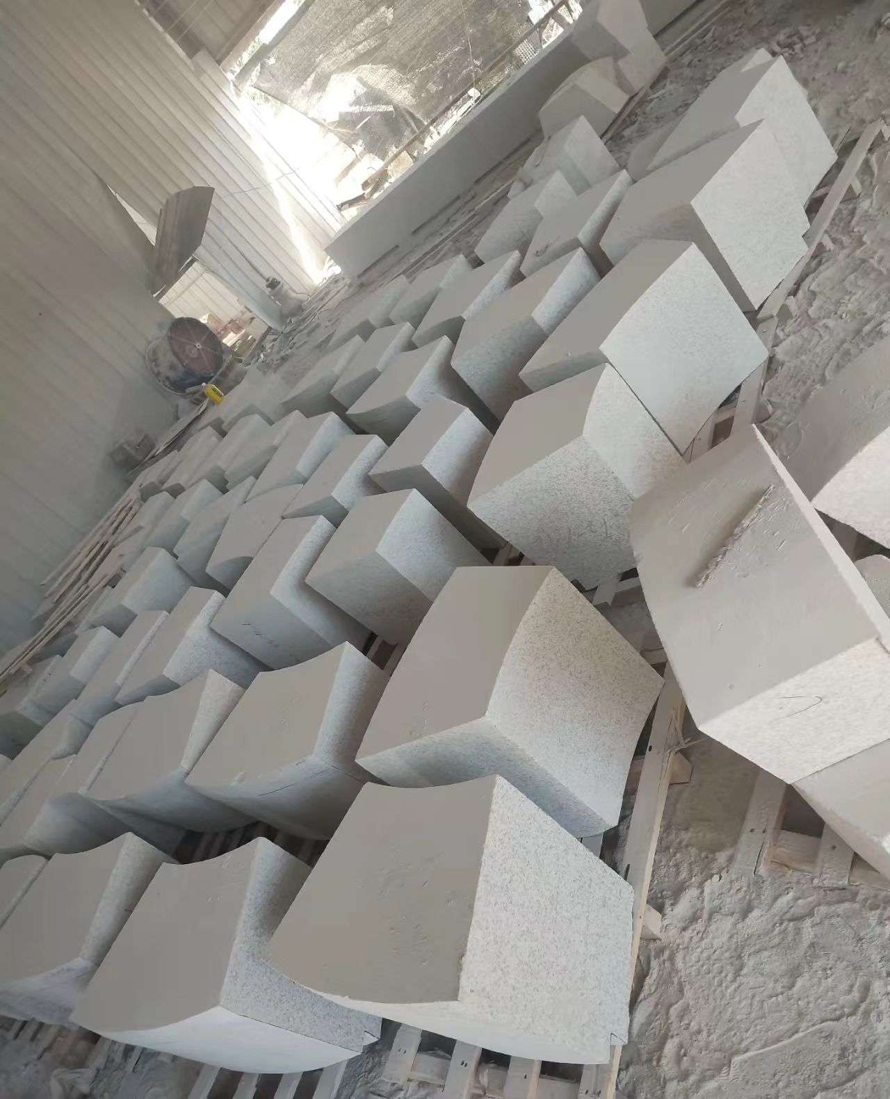 朔州 白麻花岗岩异形坐凳