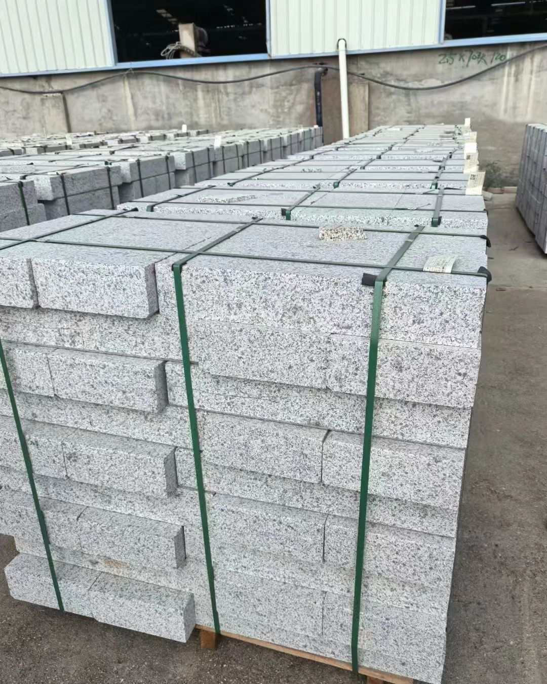 朔州 白麻花岗岩路沿石，弧形路沿石，道牙石，马路牙子，界石，路缘石，平沿石，直岩石，平缘石等