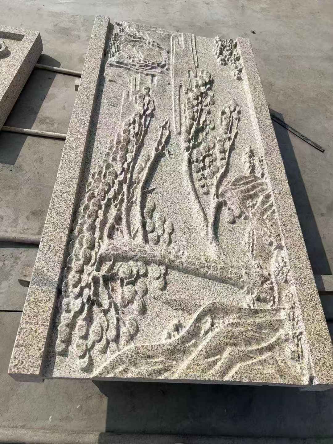 朔州 黄金麻雕刻板浮雕迎客松